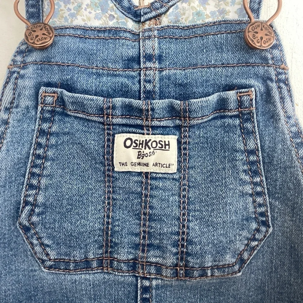 Osh Kosh light wash medium weight denim overalls with front + back logos Sz 5t